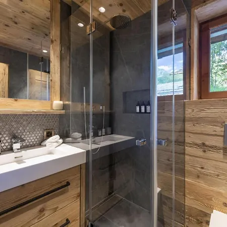 Gstaad Reverie Luxe Retreat Amidst Alpine Lejlighed Bern